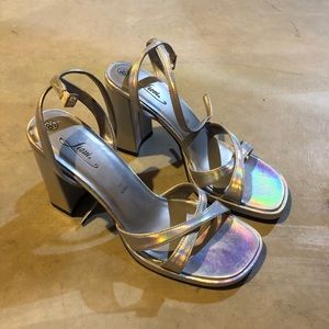 NWOT Vintage holographic square toe block heels